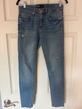 Zara Faded Blue Skinny Jeans